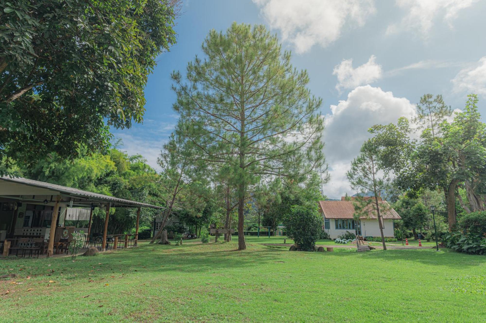 Pai Flora Resort Eksteriør billede